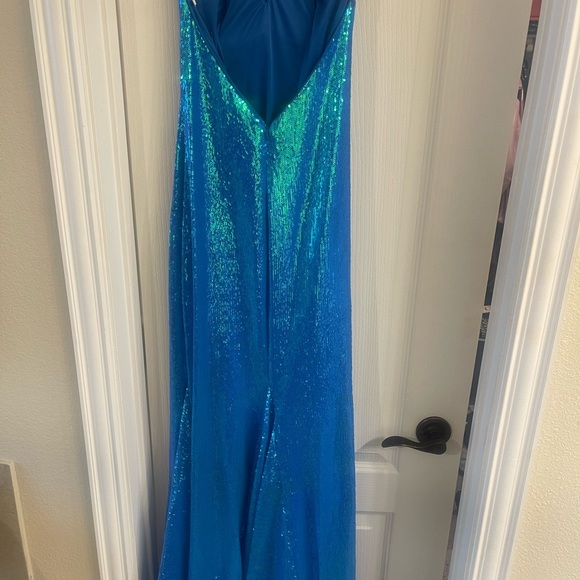 Prom Dress - Picture 2 of 4